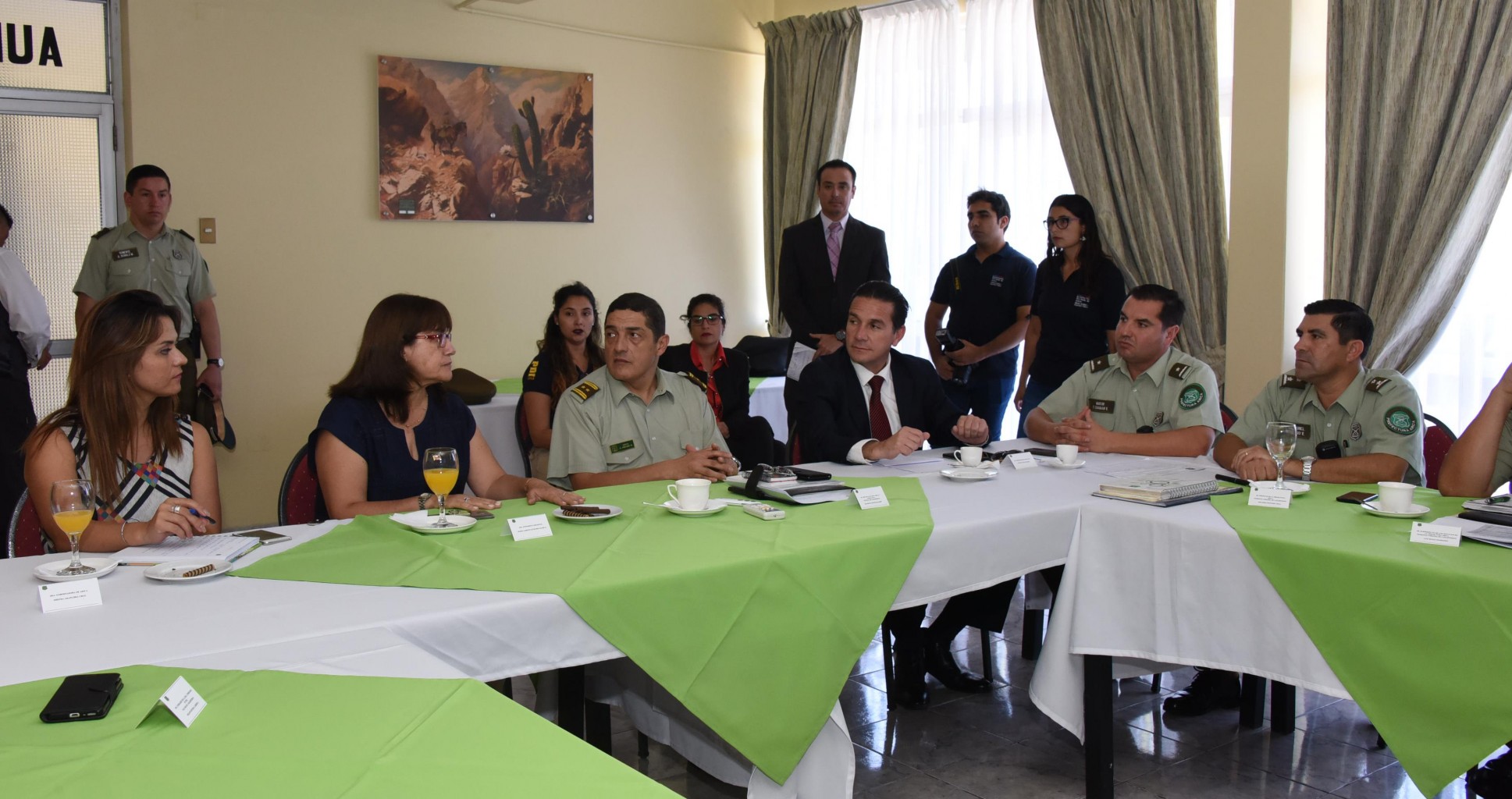 GENERAL GONZÁLEZ PRESENTACIÓN AUTORIDADES REGIONALES ARICA 2.JPG